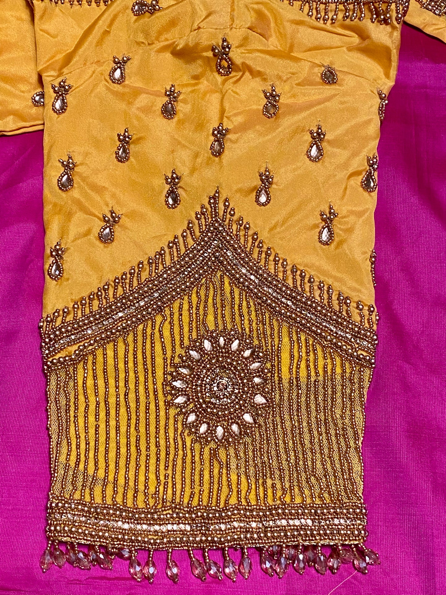 Aari Maggam work blouse |PrincessCut Non-Padded | Fits 38”- 44”