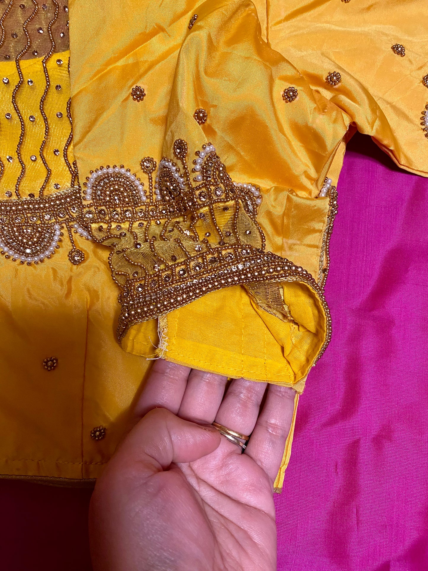 Maggam Aari work blouse |PrincessCut Non-Padded | Fits 38”- 44”