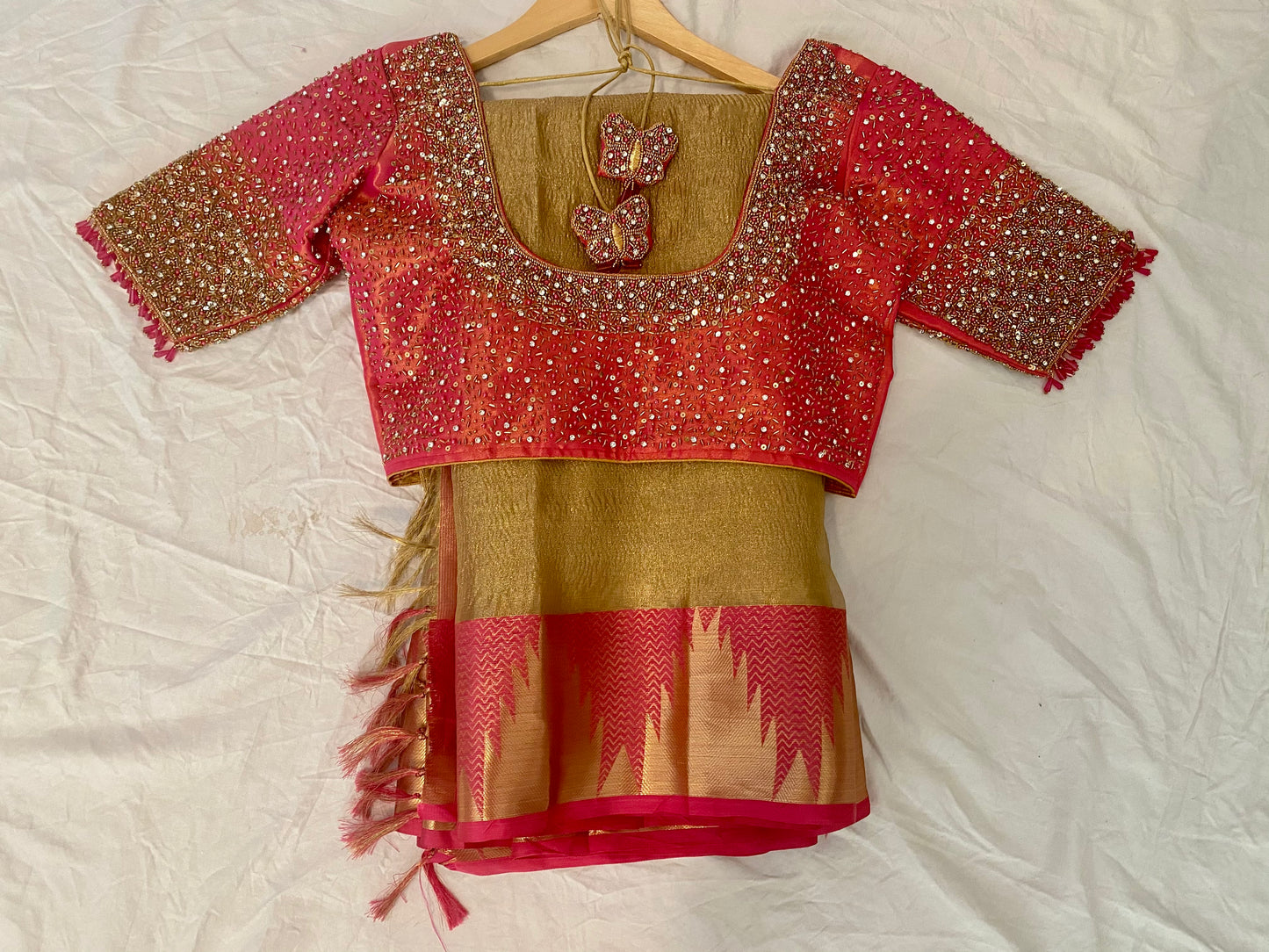 Tissue crush Saree with Readymade Stitched Maggam Aari blouse|Fits 36"margin upto 42”|