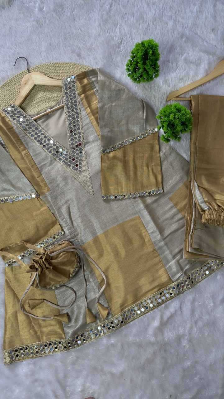 Tissue Embroidery Suit
