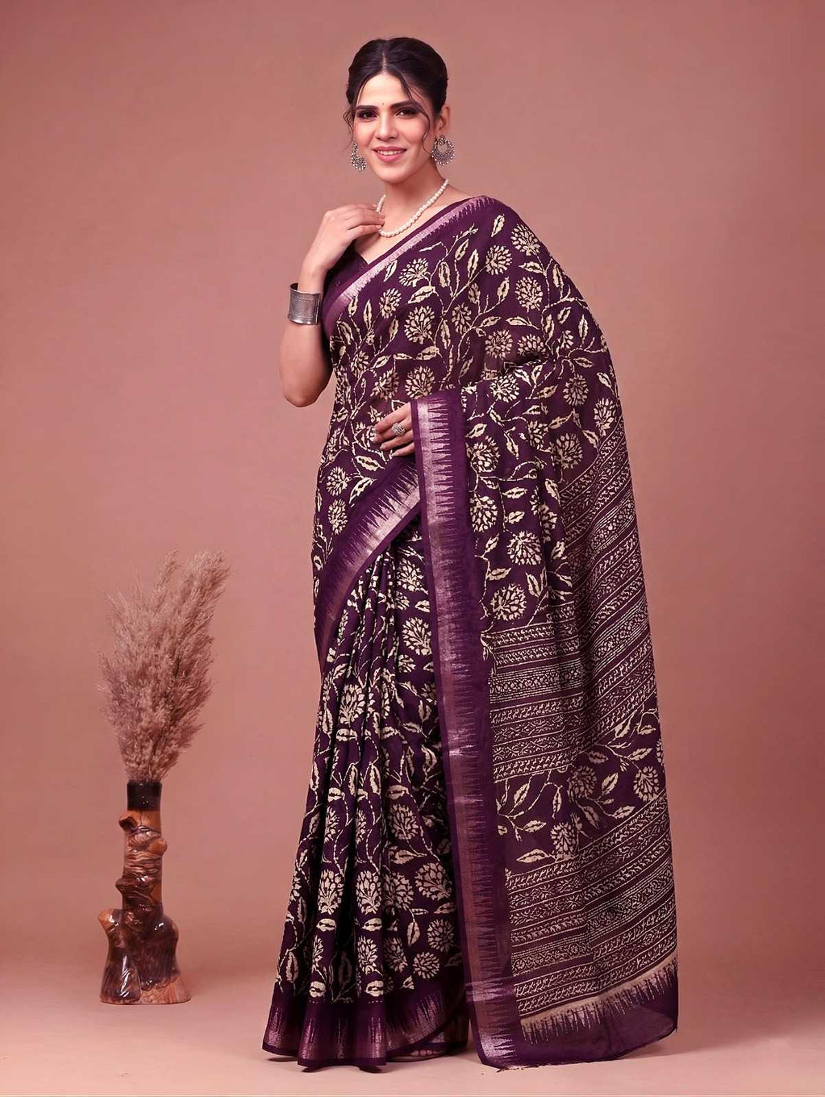 Slub Silk Printed Saree in Navy Blue