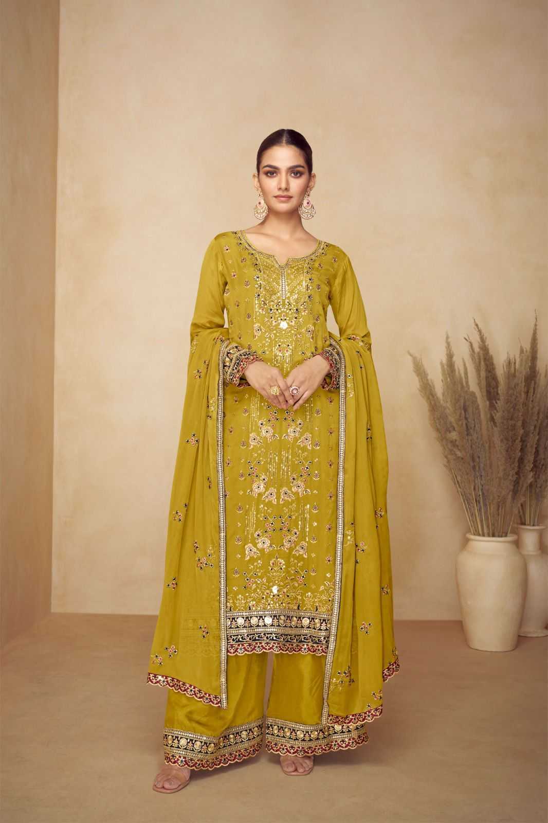 Chinon Palazzo Suit