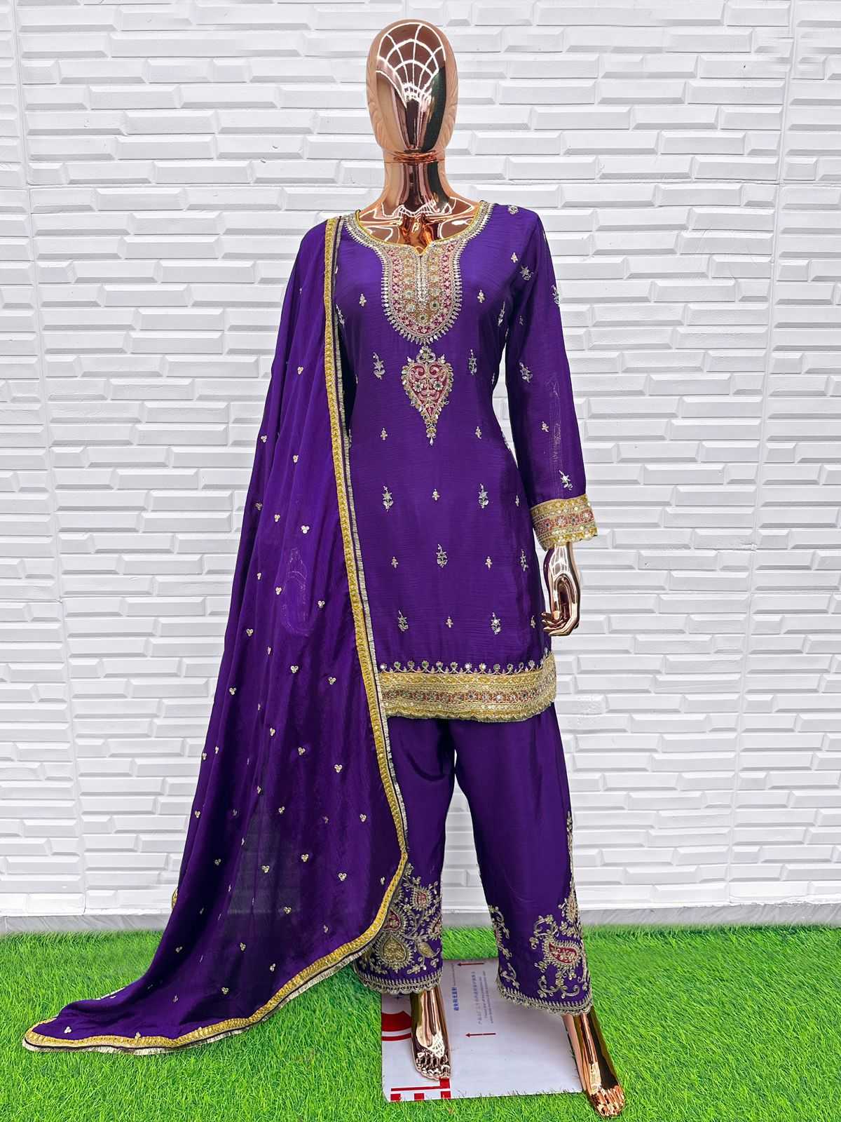Chinon Embroidery Suit
