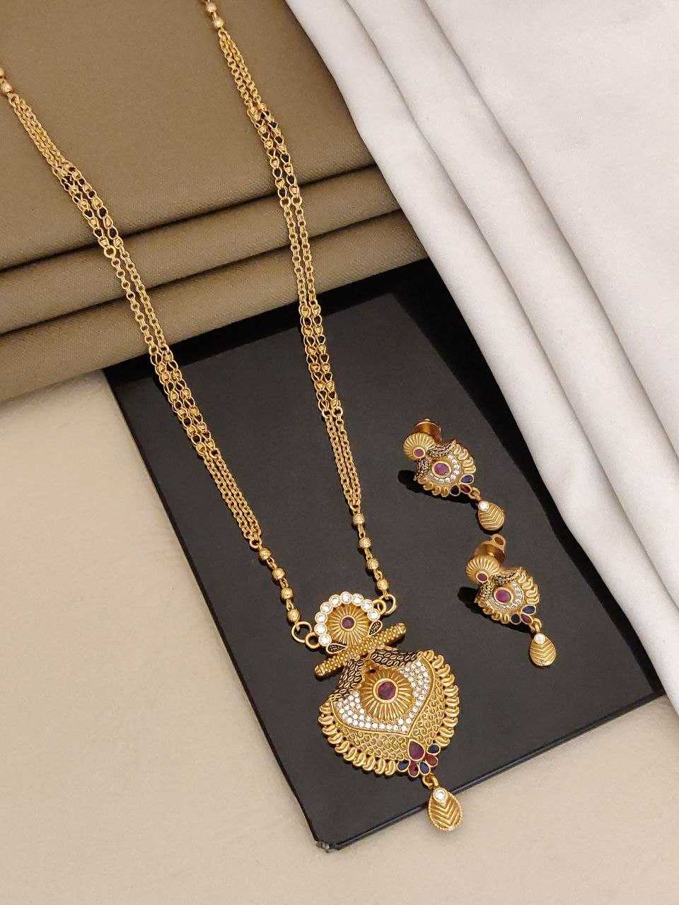 Necklaces Set
