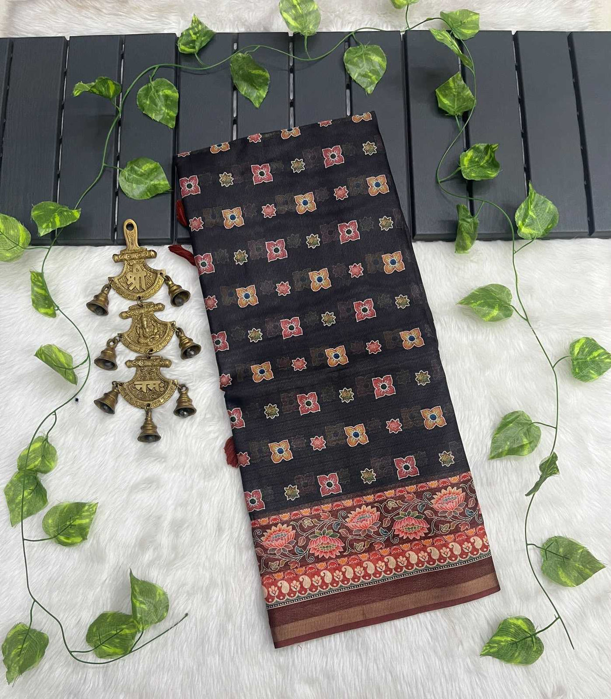 Vrandavan Prints Cotton Designer Saree