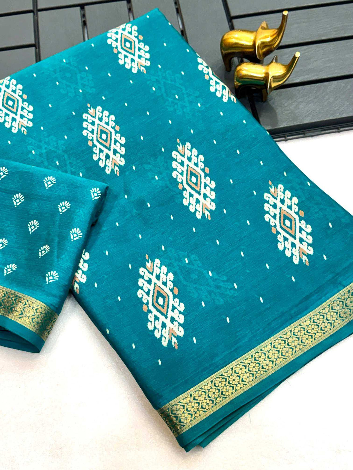 Archa Chinon Silk Printed Saree