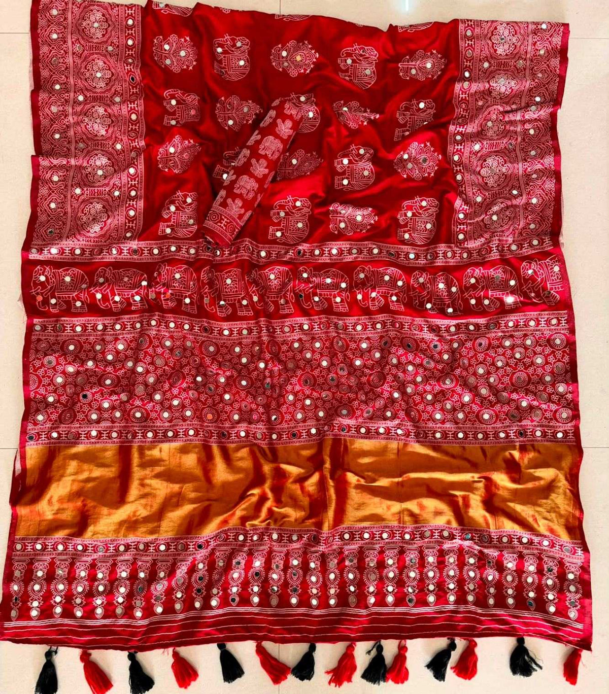 Purvi Gajji Silk Soft Saree in Red
