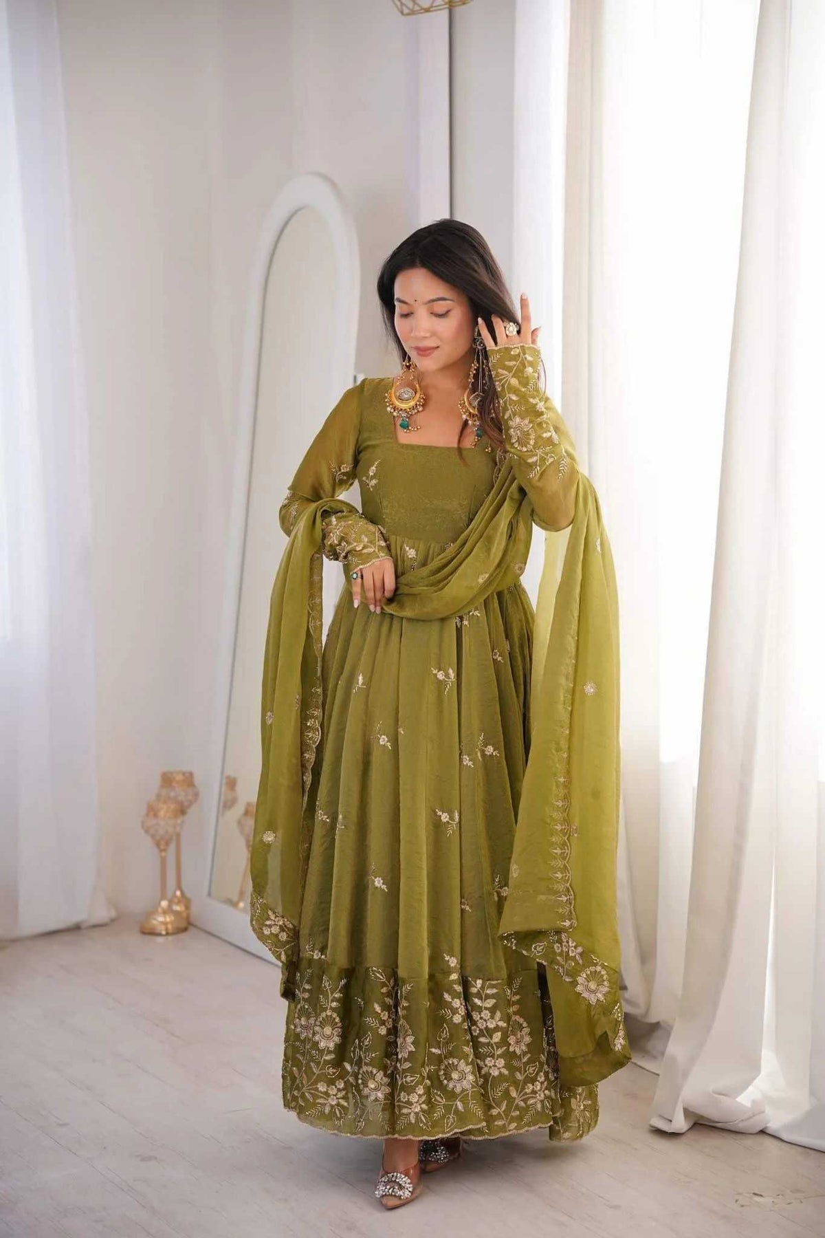 Crush Silk Ladies Suit 1010