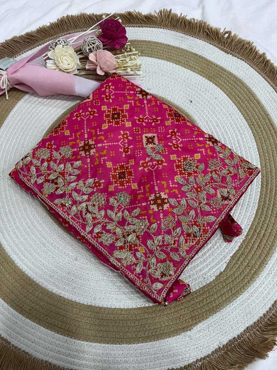 Dola Silk Saree 123