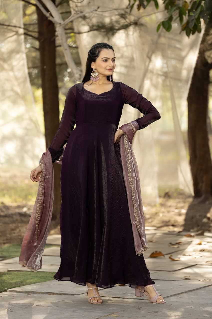 Space Silk Embroidery Gown