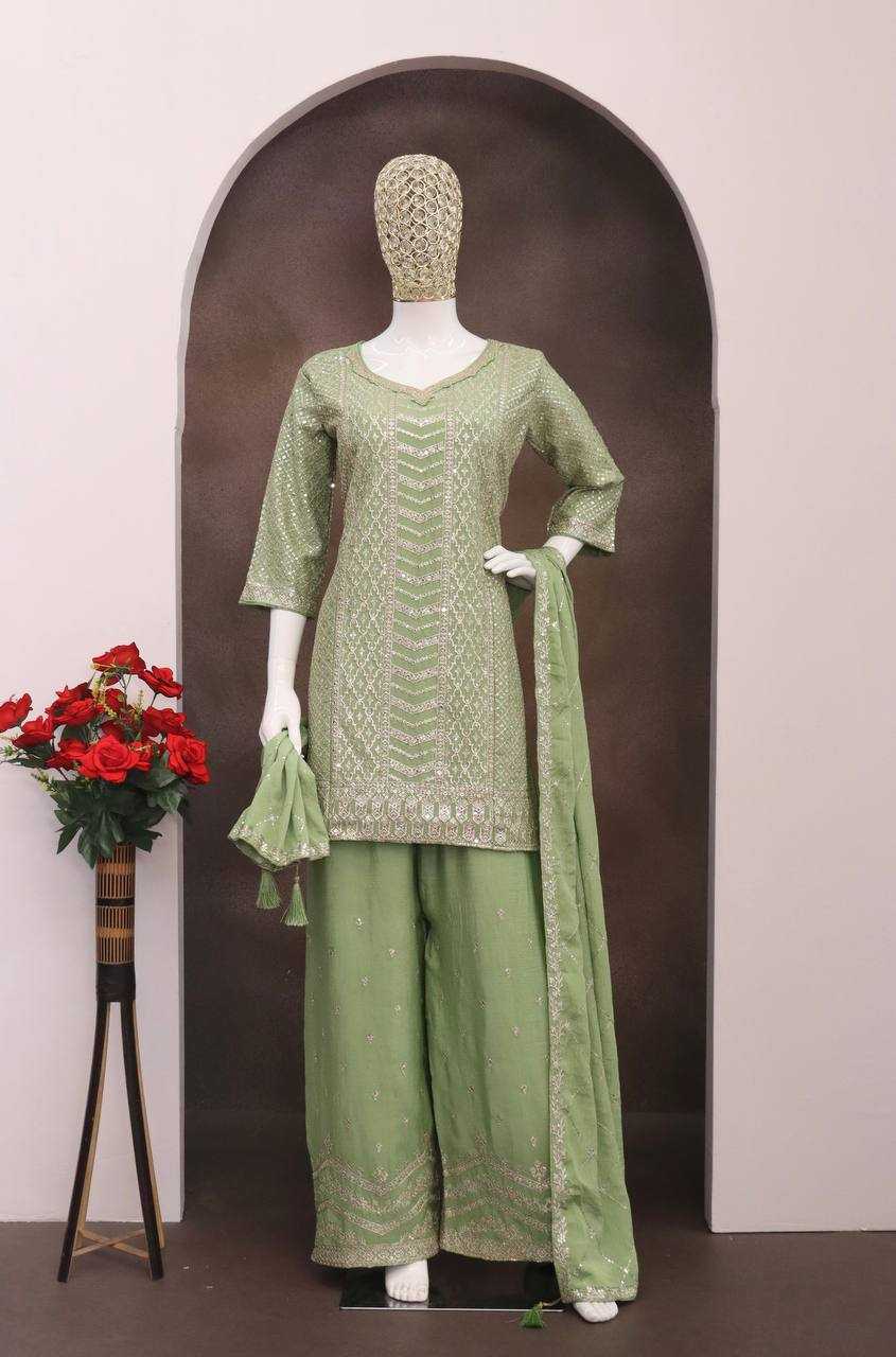 Chinon Embroidery Suit