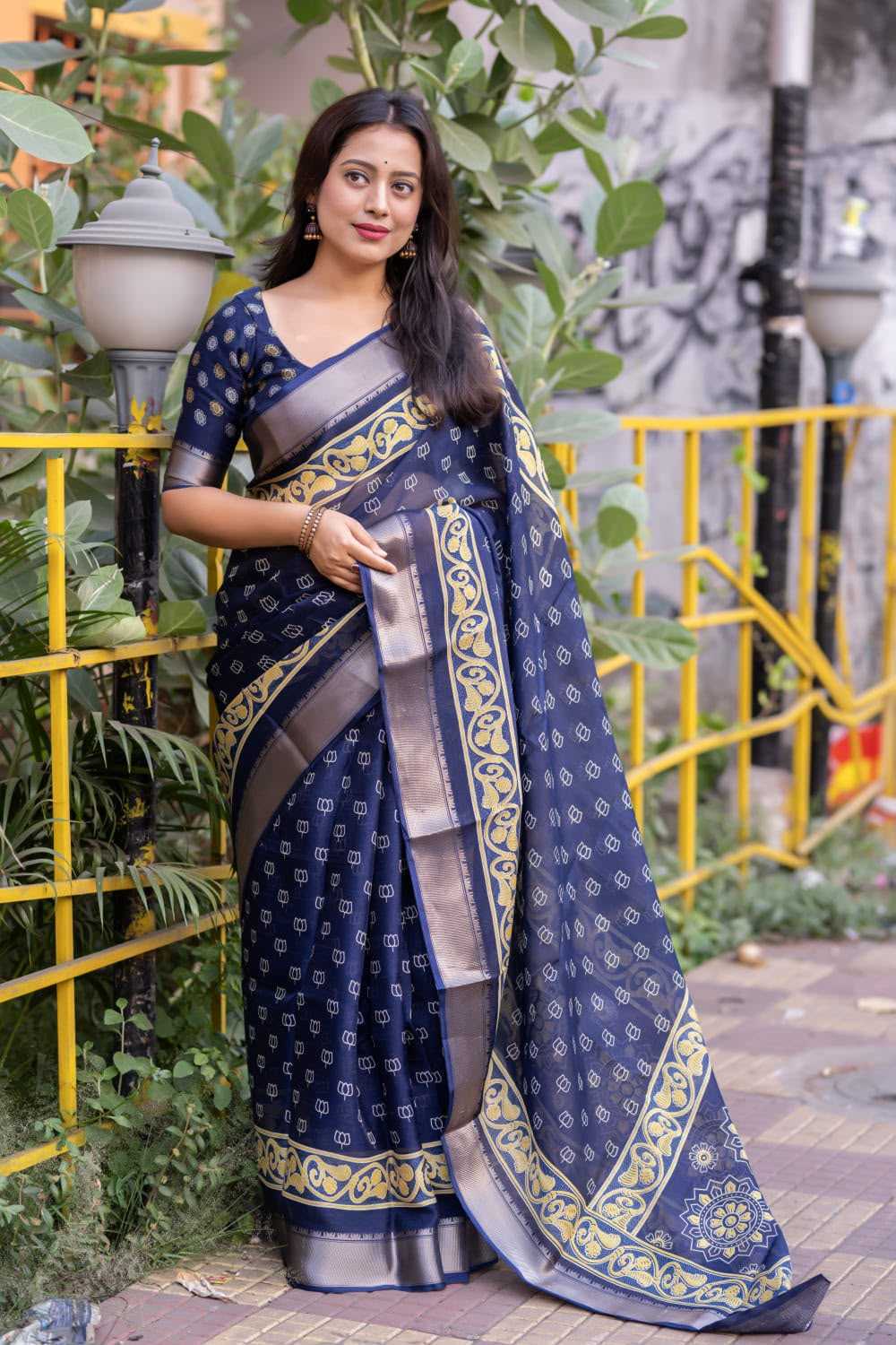 Zari Border Saree