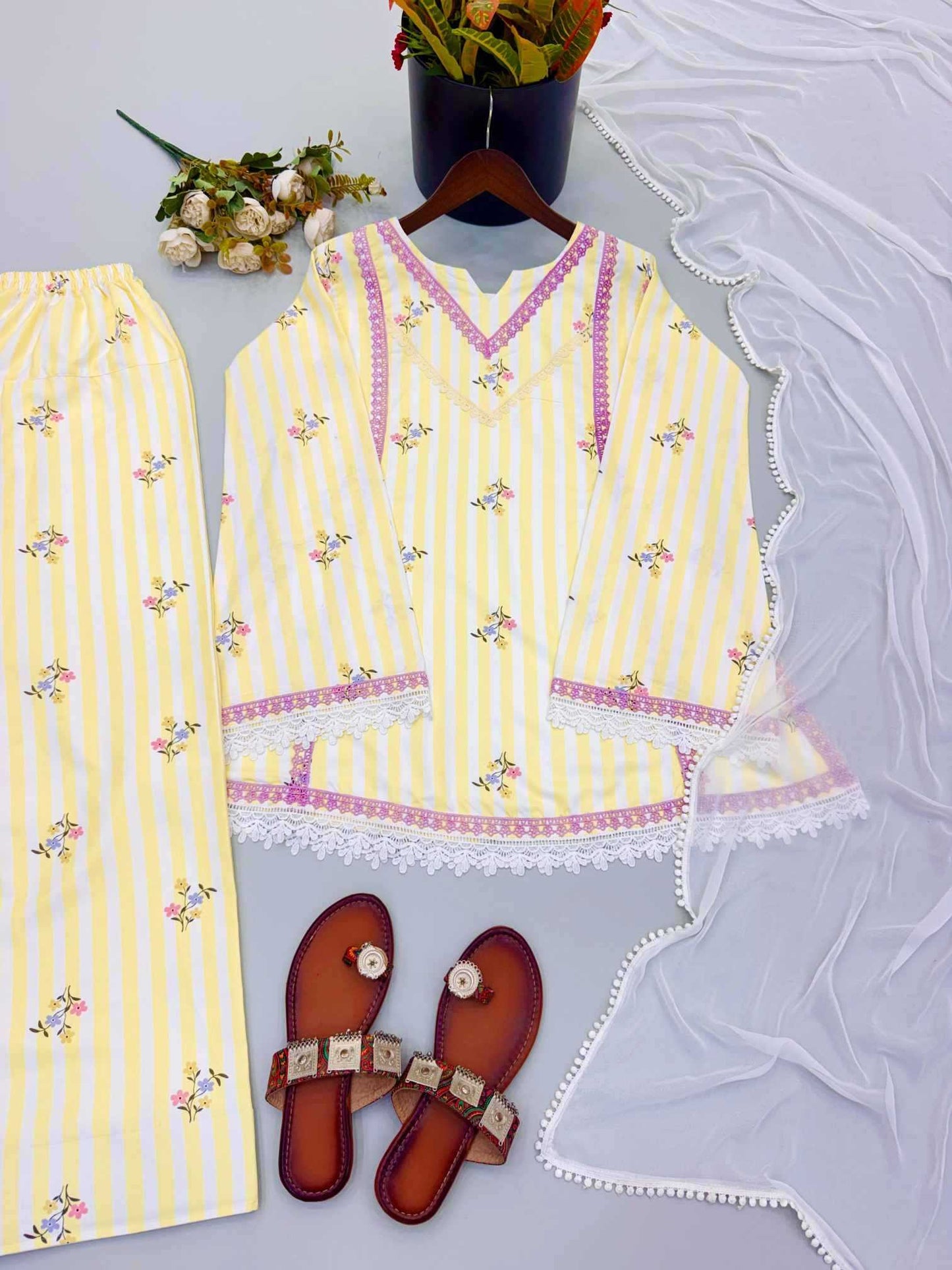 Crepe Ladies Suit