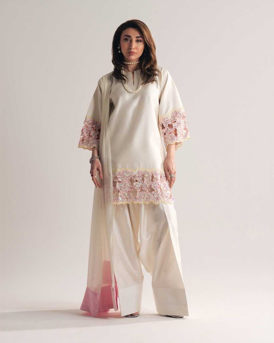 Crepe Embroidery Suit JT-143635