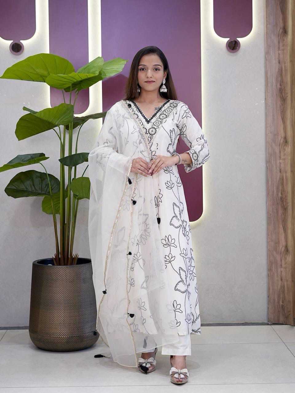 Shivanya Crepe Ladies Suit