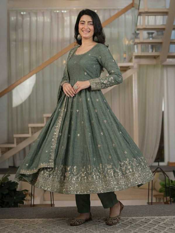Crunchi Ladies Silk Suit