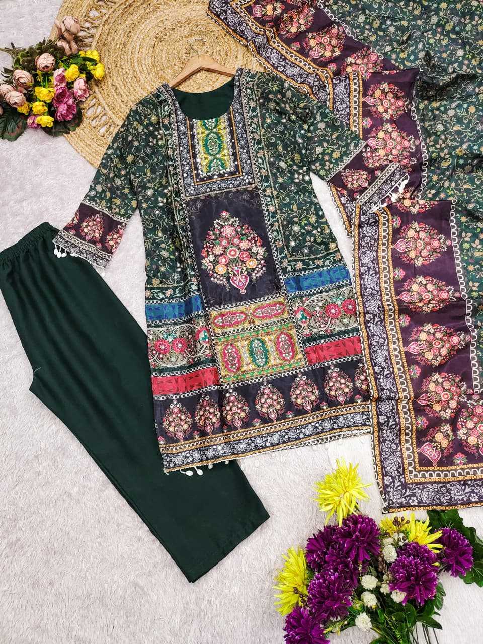 Chinon Silk Printed Suit 9341