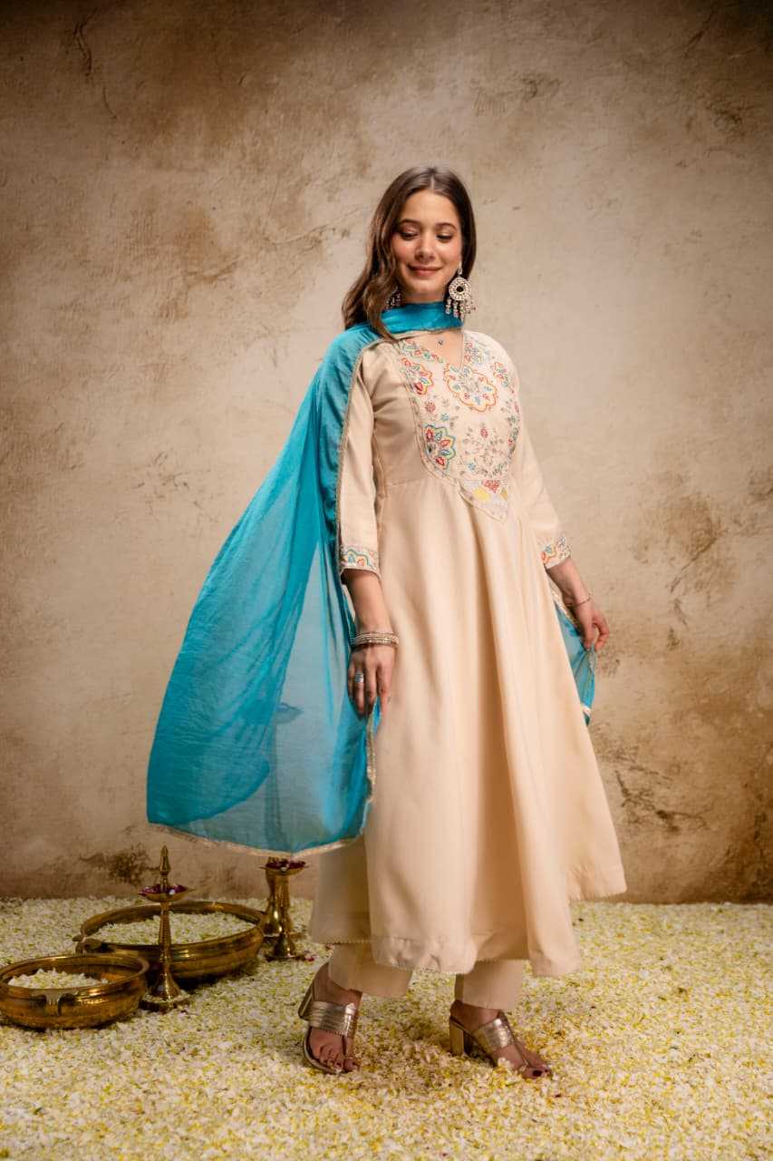 Avntika Viscose Chanderi Party Wear Kurti
