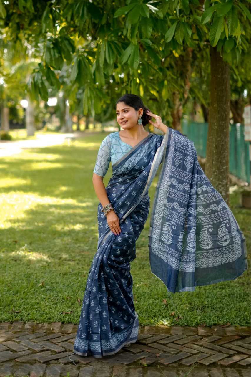 Pretty Soft Silk Zari Border Saree