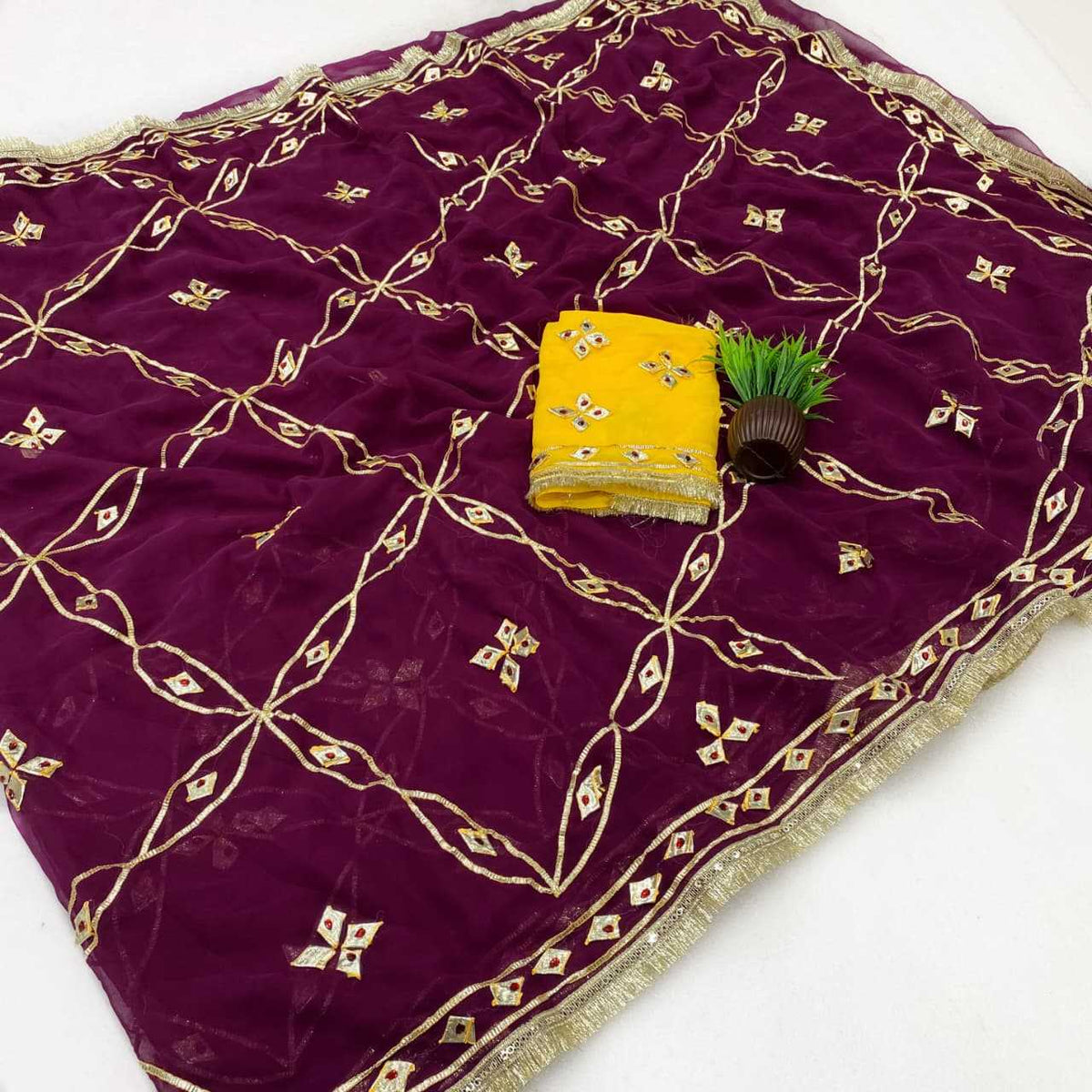 Georgette Saree in Maroon