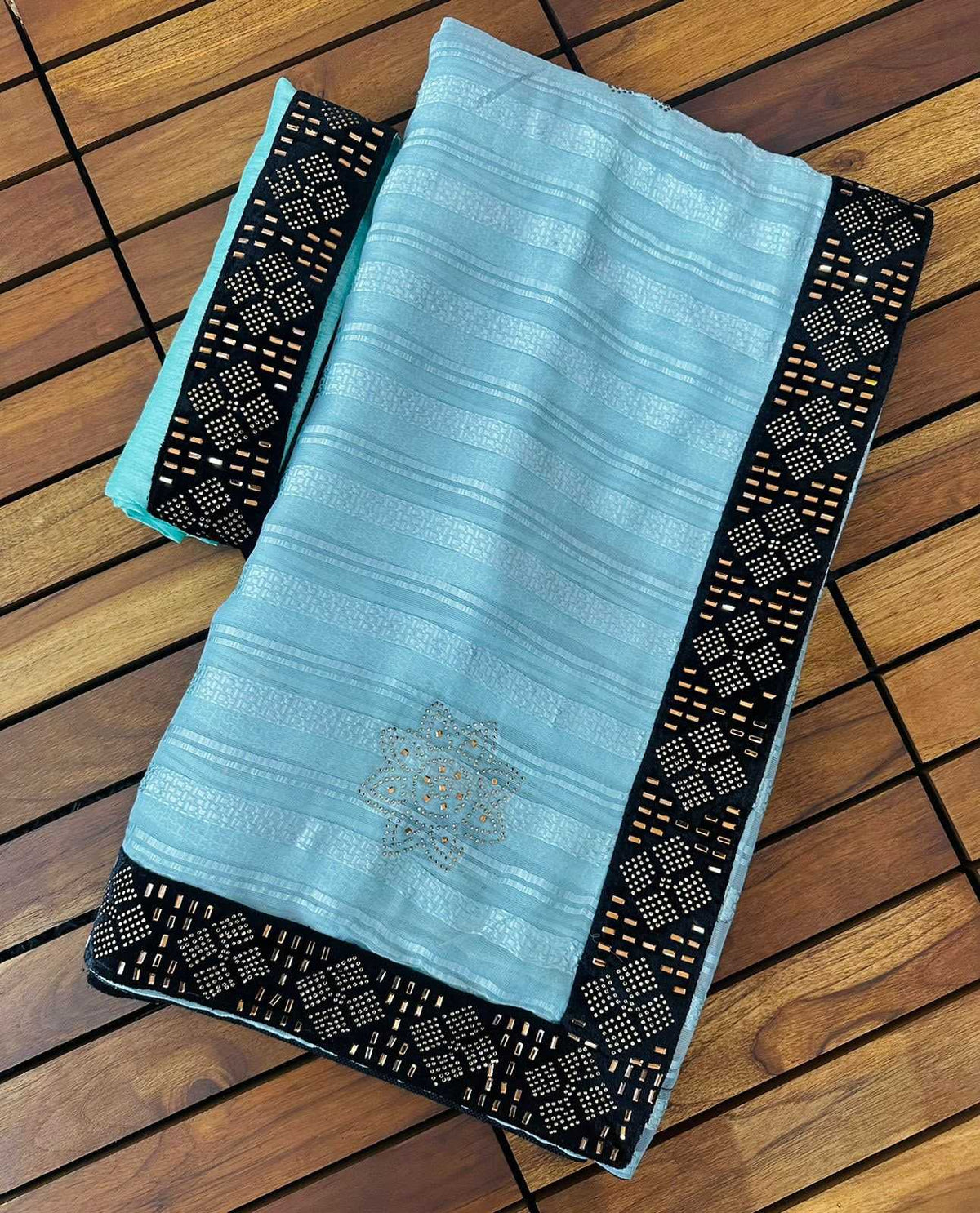 Geet Velvet Designer Saree