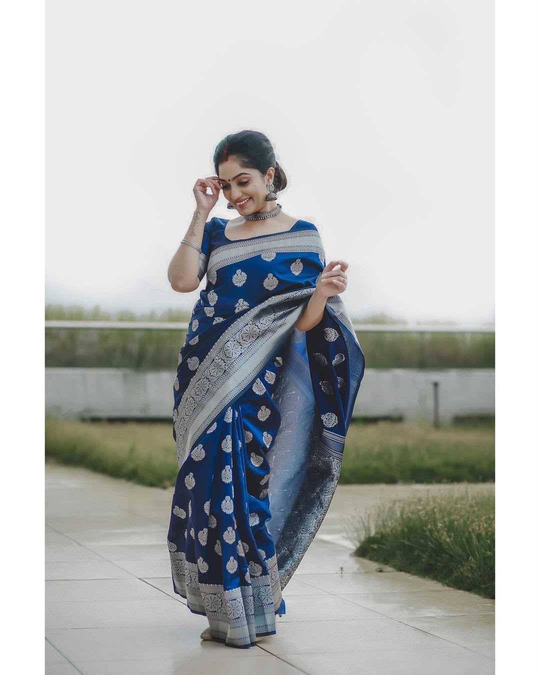 Lichi Silk Soft Saree 095