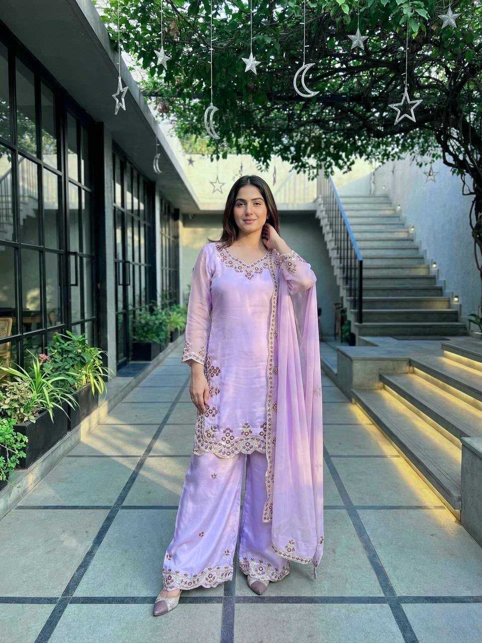 Heavy Roman Silk Embroidery Suit in White