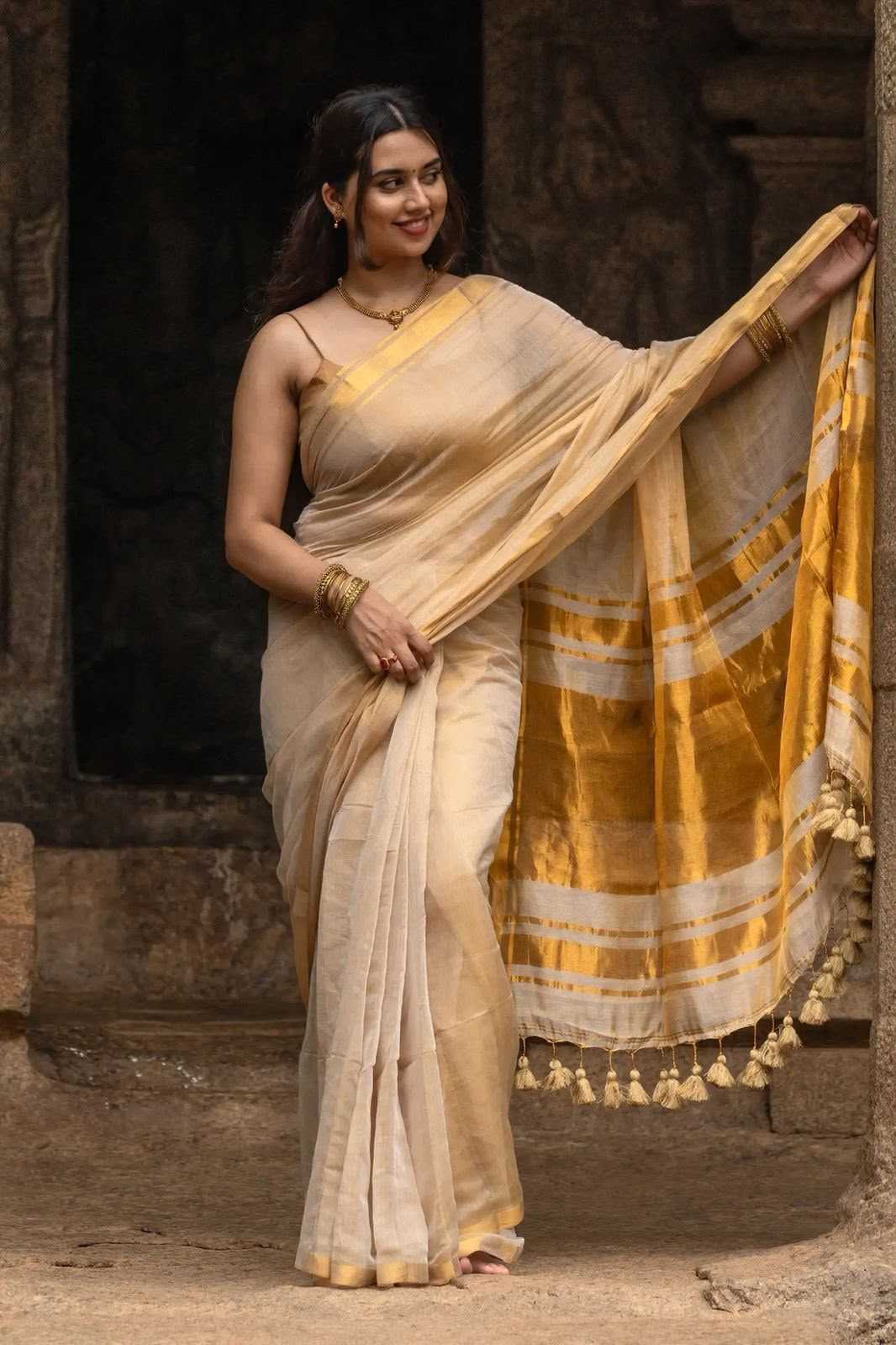 Blou Tissue Silk Designer Saree