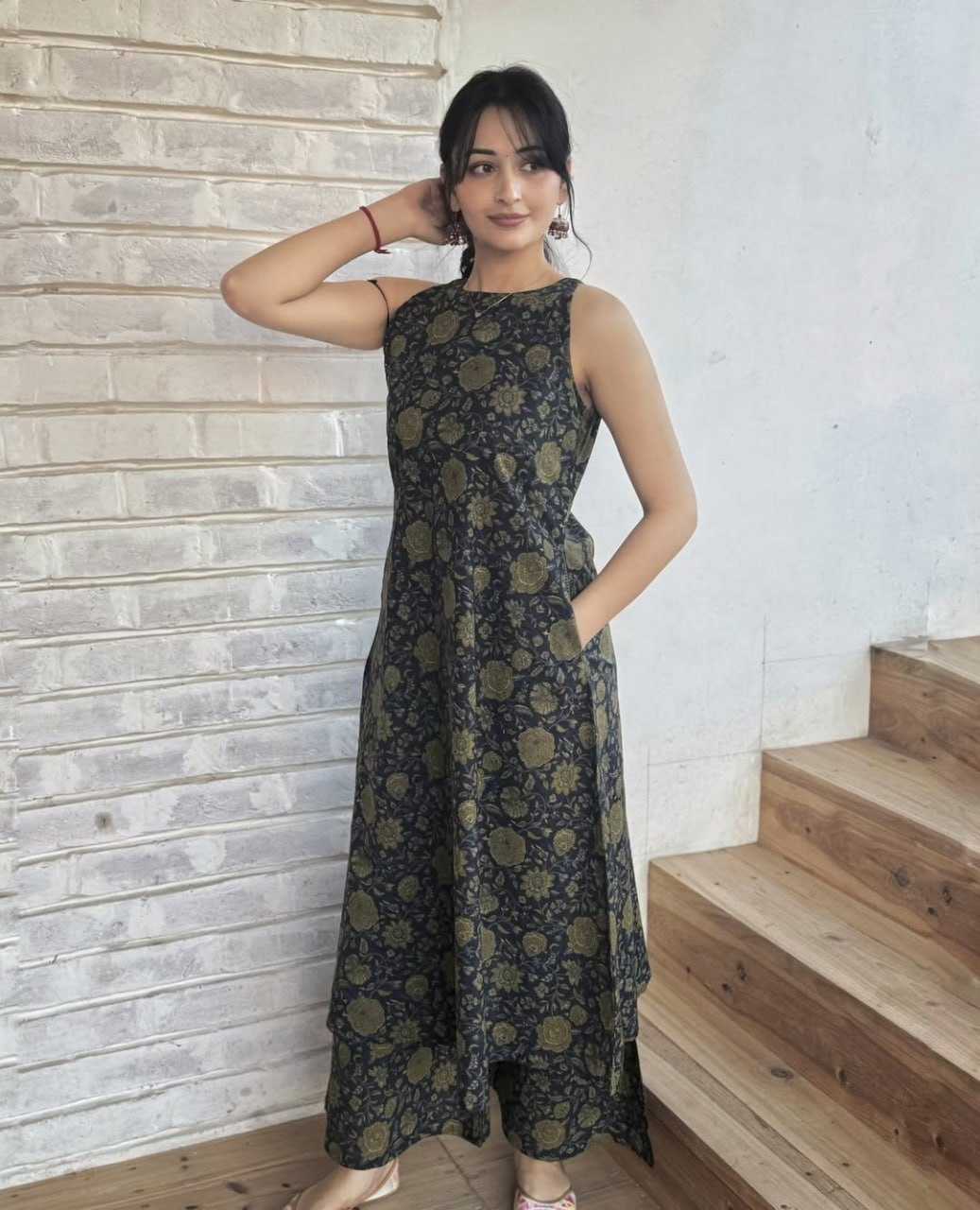 Inch Linen Party Wear Kurti
