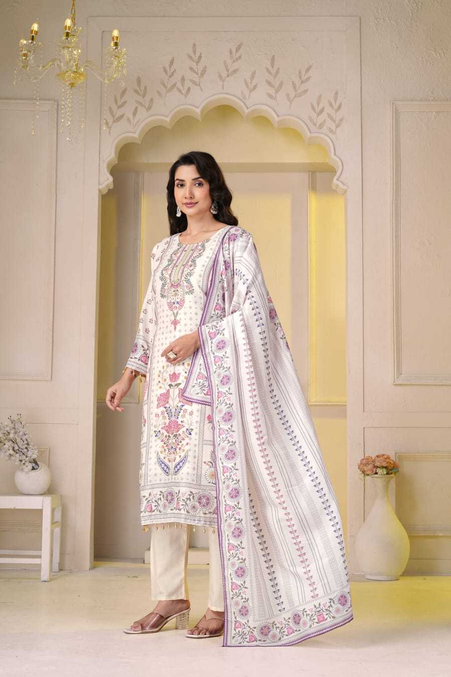 Comes Maslin Embroidery Suit