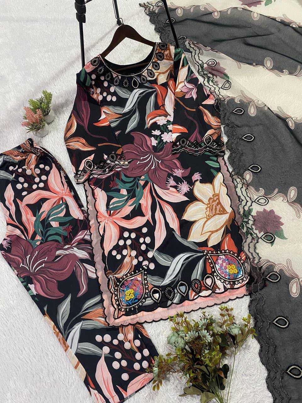 Muslin Printed Suit