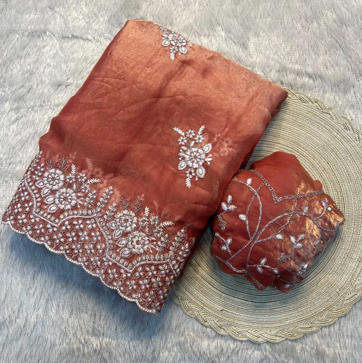 Ishani Space Silk Soft Saree