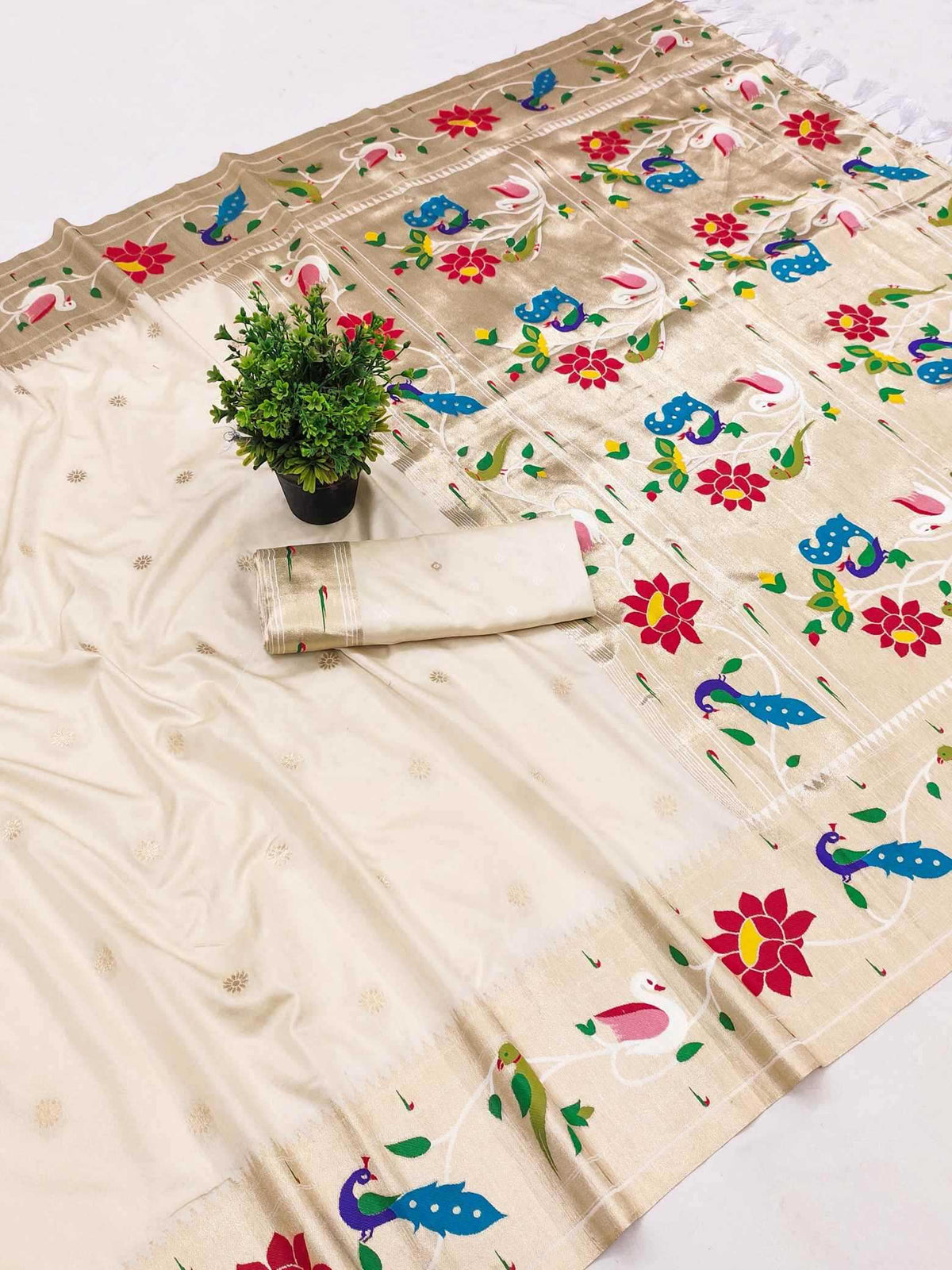 Mahika Paithani Silk Saree