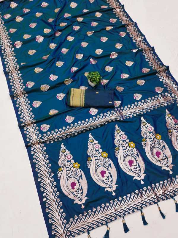 Royal Banarasi Soft Silk Designer Saree in Pink