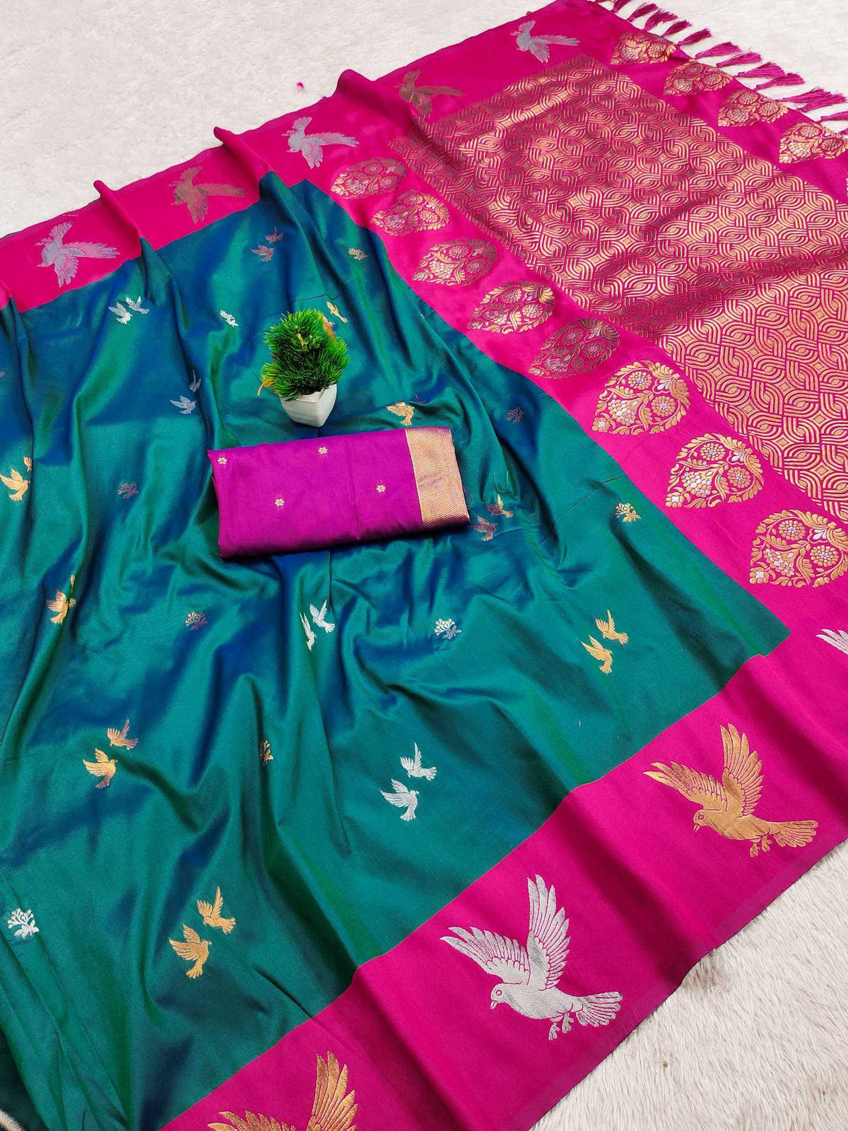 Sonpari Soft Silk Saree