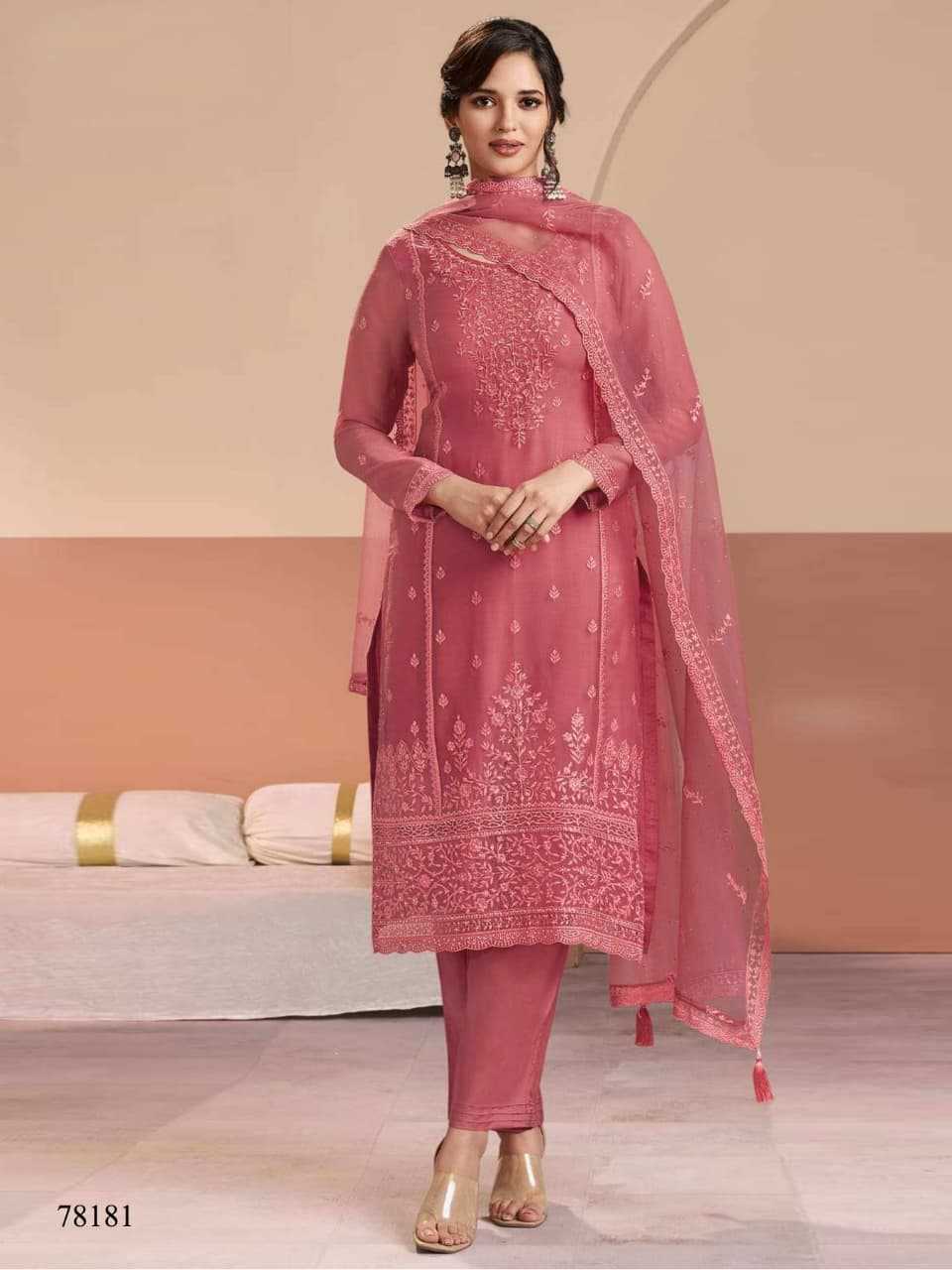 Chinon Embroidery Suit in Pink