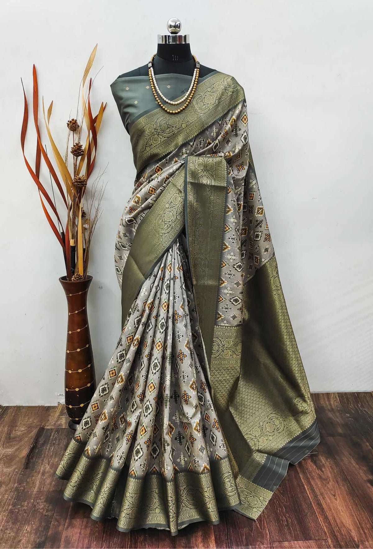 Shefali Lichi Silk Soft Saree
