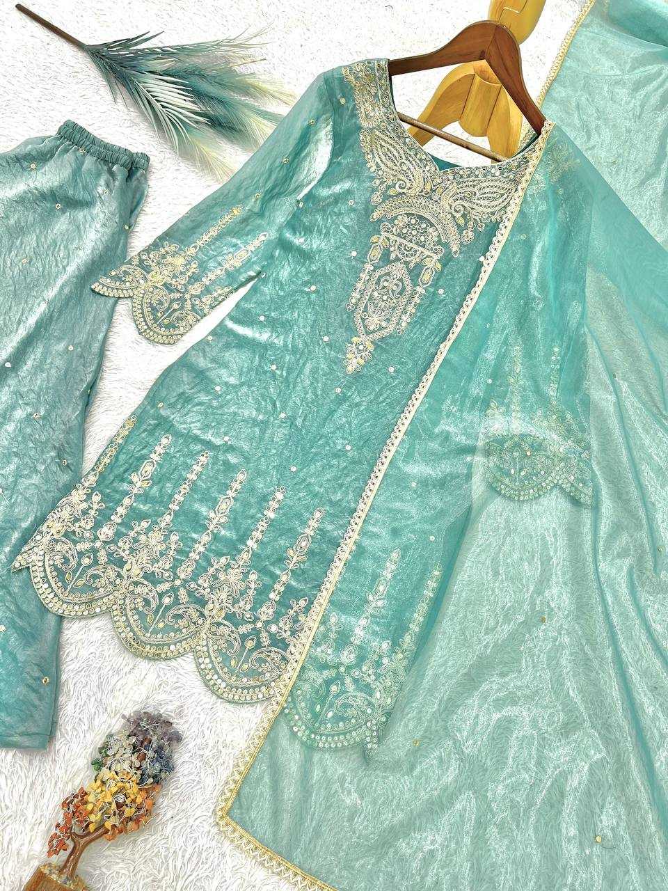 Fendy Embroidery Suit