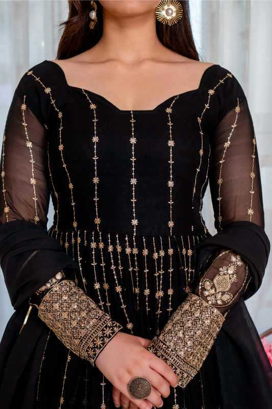 Blooming Embroidery Suit