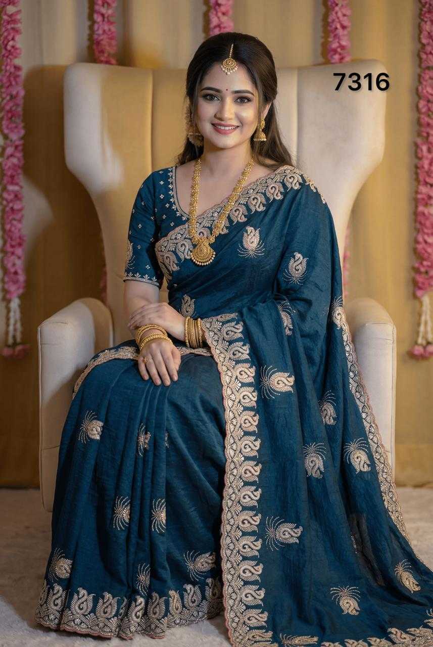 Crunchi Embroidered Saree