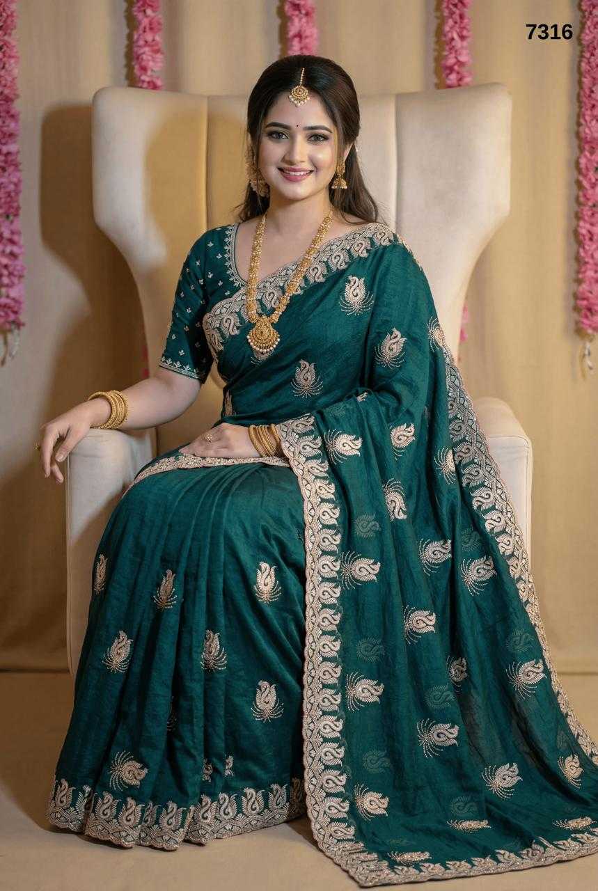 Crunchi Embroidered Saree