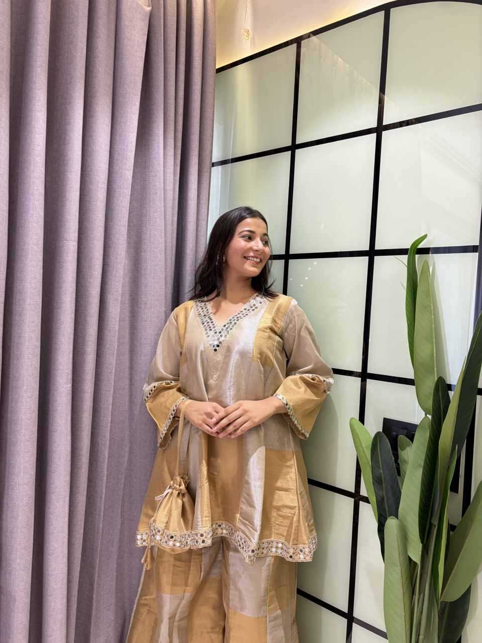 Tissue Embroidery Suit