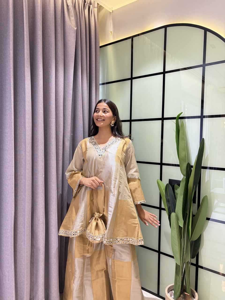 Tissue Embroidery Suit