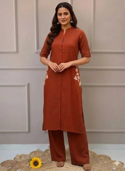 Look Chinon Silk Designer Kurti