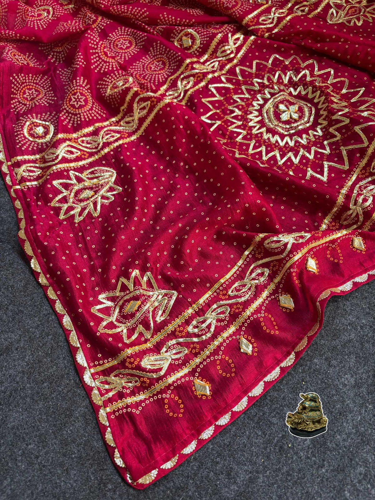 Vichitra Silk Traditional Saree