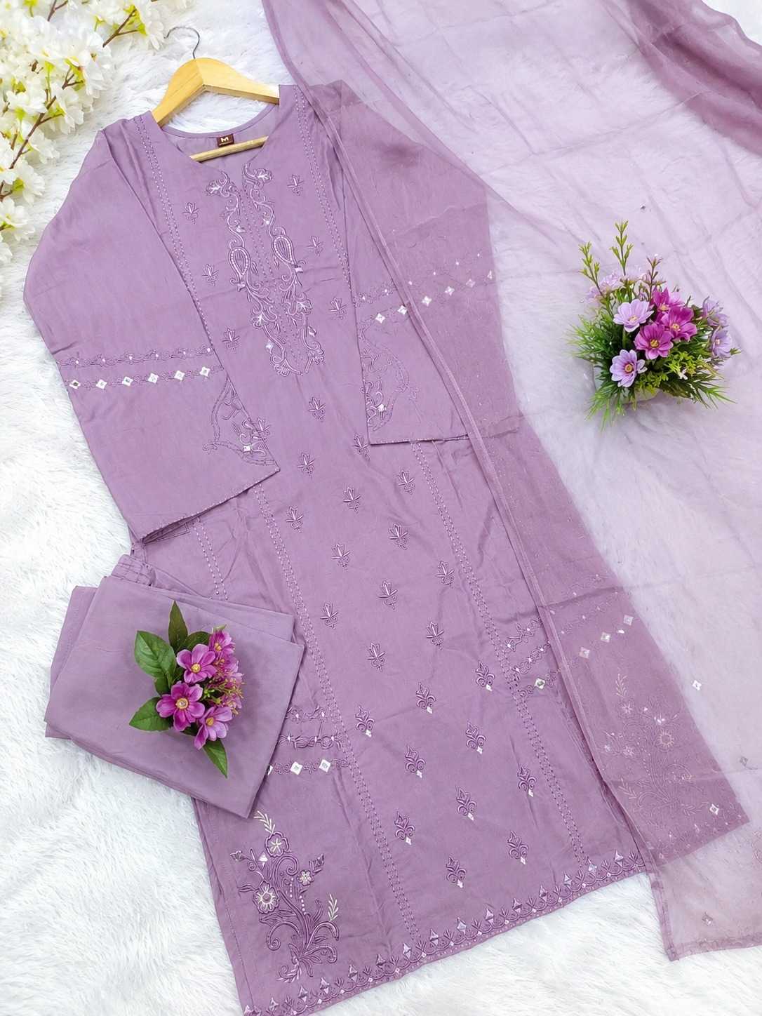 Embroidery Suit