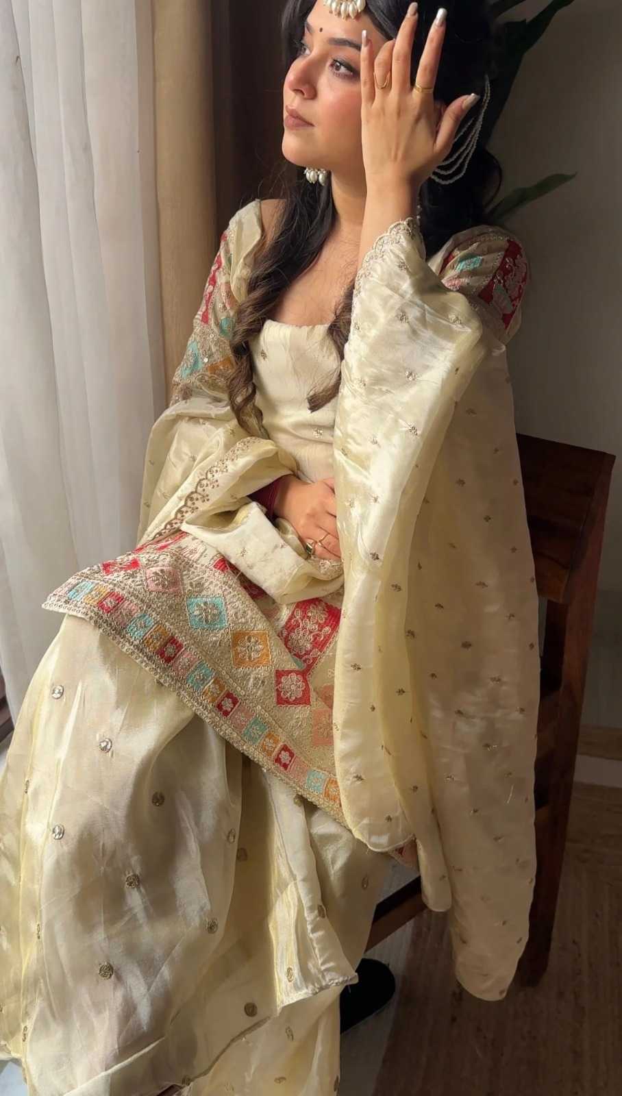 Crepe Silk Embroidery Suit