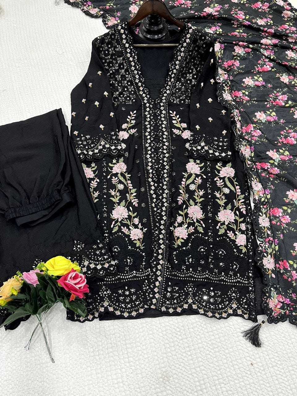 Embroidery Suit