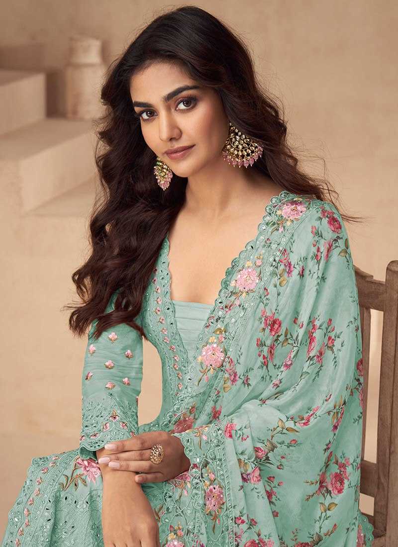 Embroidery Suit