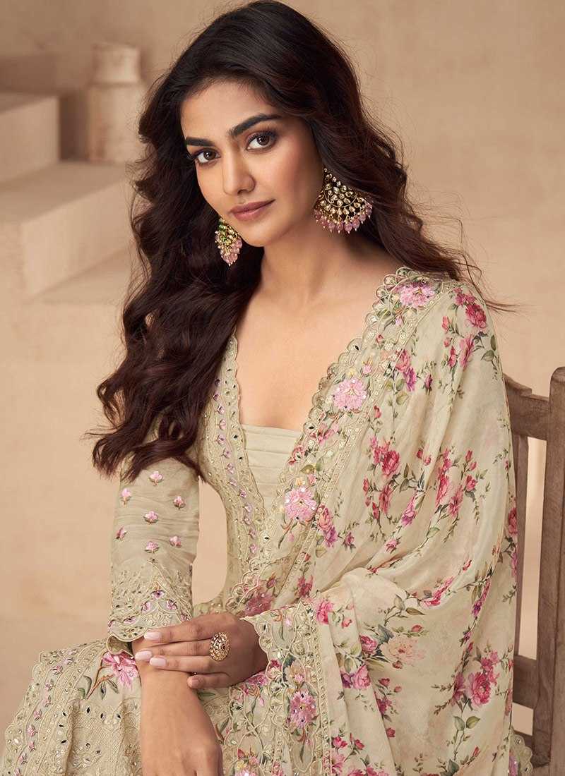 Embroidery Suit